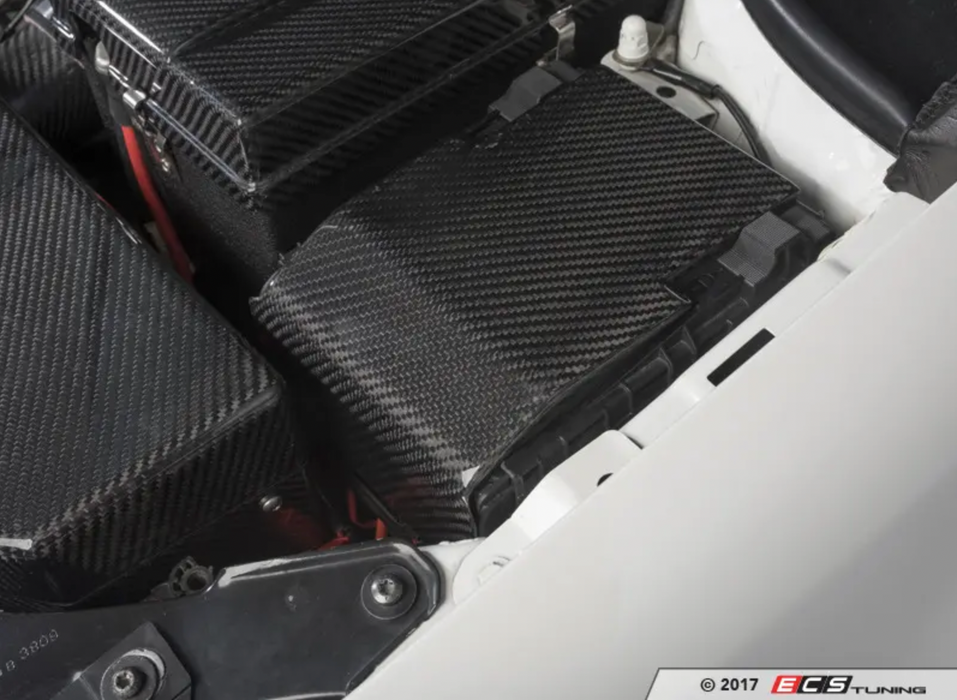 ECS Tuning Carbon Fibre Fuse Box Overlay MK5/MK6 GTI/R/R32 Tiguan Passat Jetta Audi A3 8P