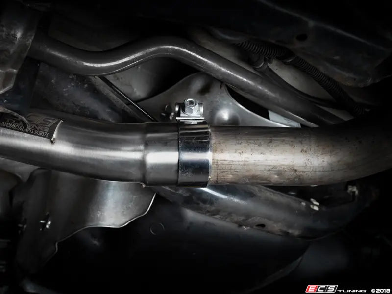 ECS Tuning -  MK5/MK6 GTI Resonator Delete Pipe Kit