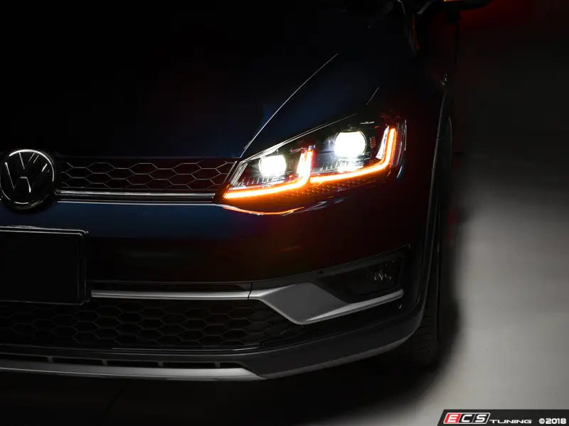 ECS Tuning - ZIZA MK7.5 Style Headlight Set - Red Trim