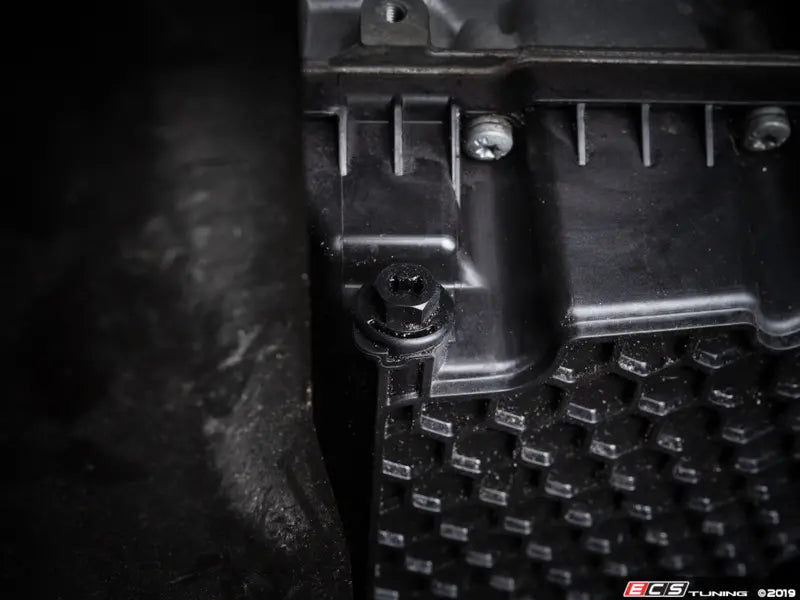 ECS Tuning - MQB Magnetic Drain Plug - With 5 Replacement O-Rings