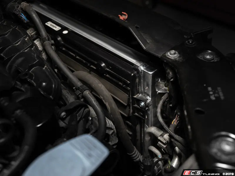ECS Tuning -  MK6 GTI 2.0 TSI Performance Aluminum Radiator