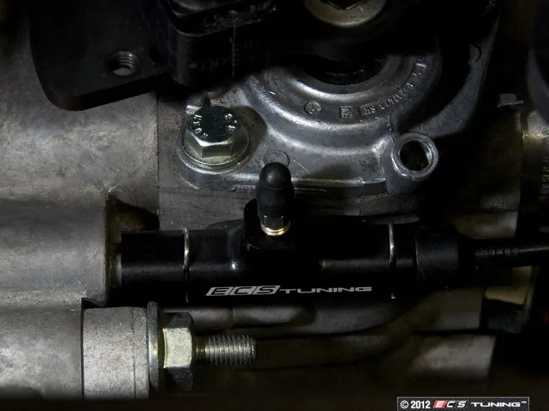 ECS Tuning - 6-Speed Clutch Bleeder Block