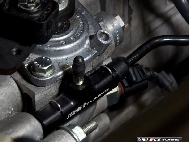 ECS Tuning - 6-Speed Clutch Bleeder Block