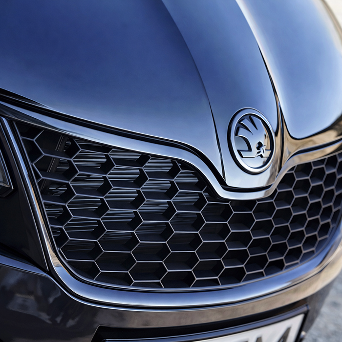 Octavia III RS Facelift - Honeycomb Front Grille
